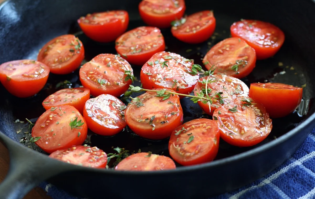 Pourquoi les tomates sont-elles rouges ?